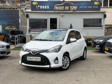 טויוטה יאריס