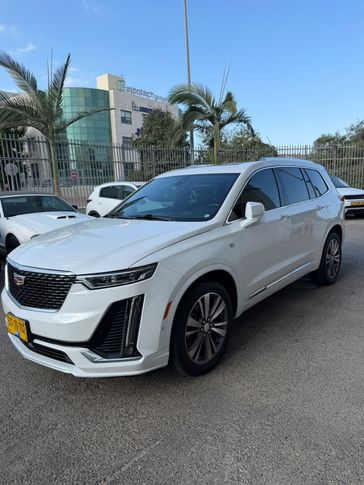 קאדילאק XT6