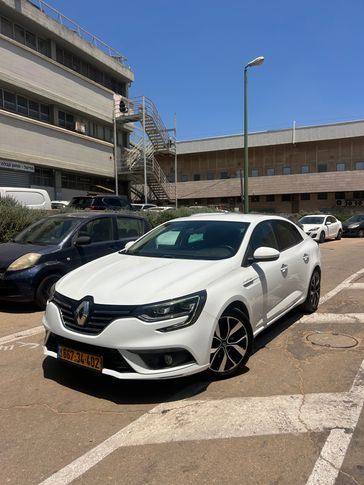רנו מגאן