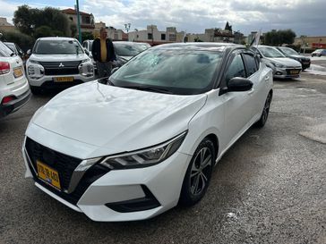 ניסאן סנטרה