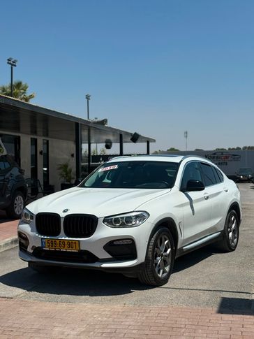 ב מ וו X4
