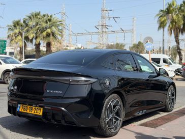 בי ווי די SEAL