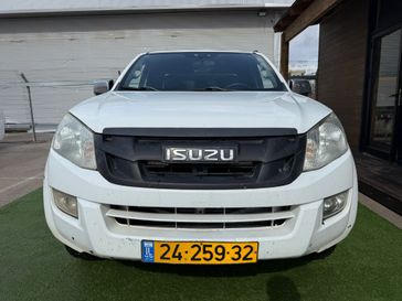 איסוזו D-Max