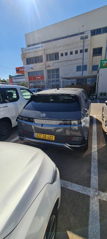 יונדאי איוניק