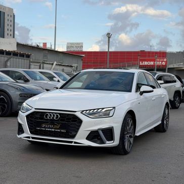 אאודי A4