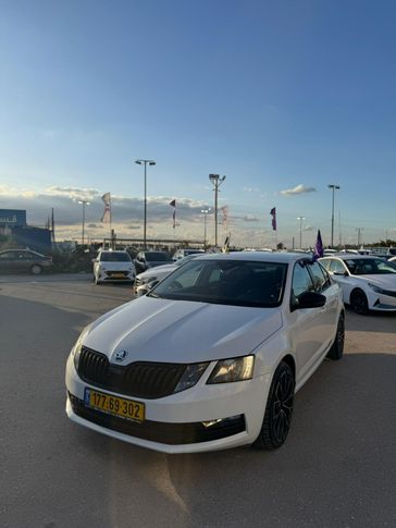 סקודה אוקטביה