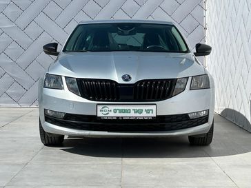סקודה אוקטביה
