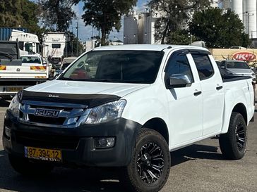 איסוזו D-Max