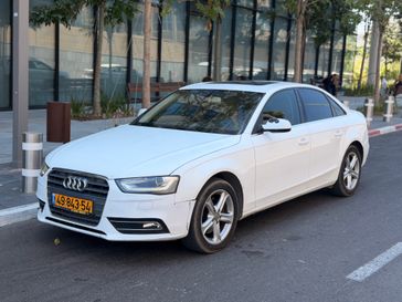 אאודי A4