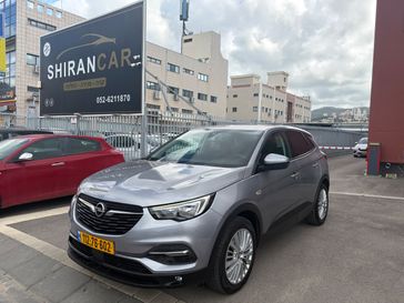 אופל גרנדלנד-X