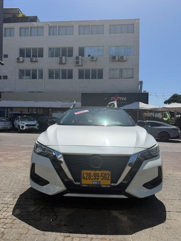 ניסאן סנטרה