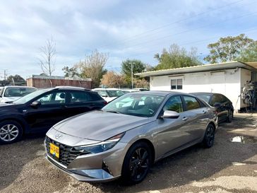 יונדאי אלנטרה