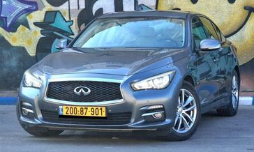 אינפיניטי Q50
