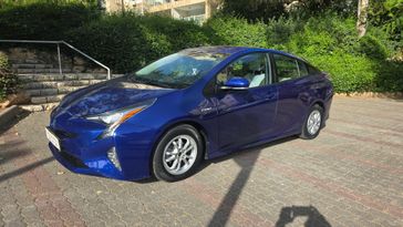 טויוטה פריוס