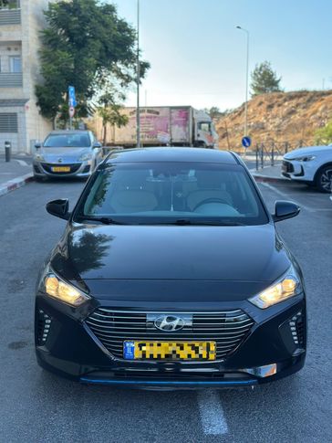 יונדאי איוניק