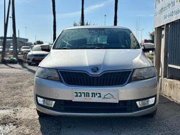 סקודה ראפיד