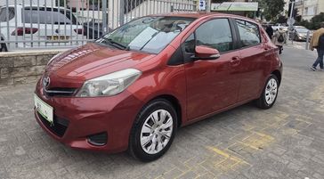 טויוטה יאריס