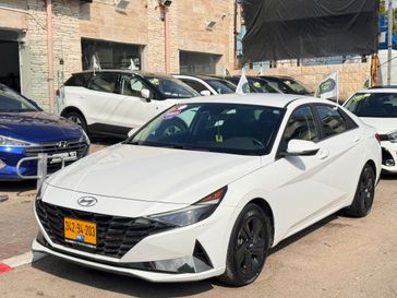 יונדאי אלנטרה