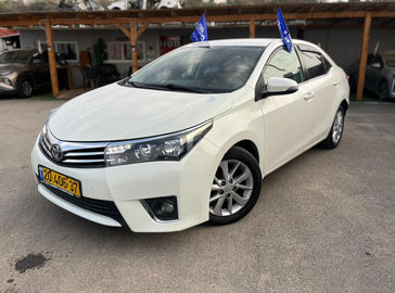 טויוטה קורולה