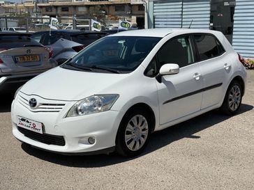 טויוטה אוריס