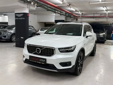וולבו XC40