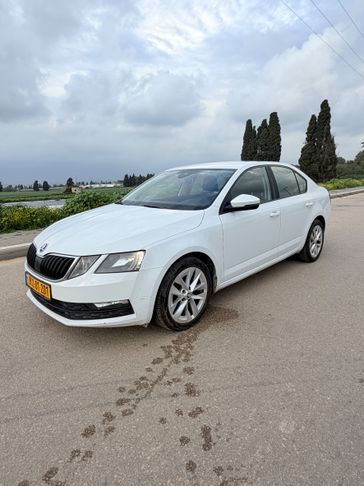 סקודה אוקטביה