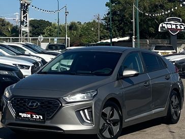 יונדאי איוניק