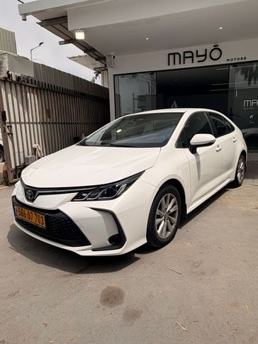 טויוטה קורולה