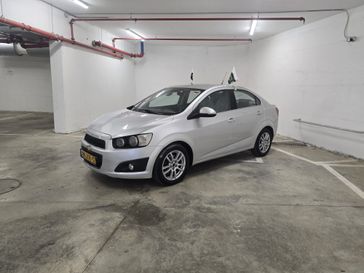 שברולט סוניק