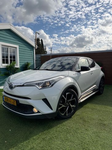 טויוטה C-HR