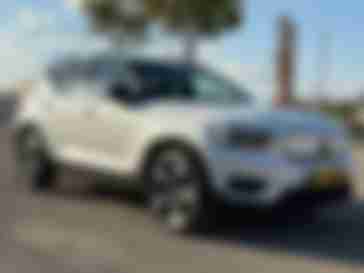 וולבו XC40-1