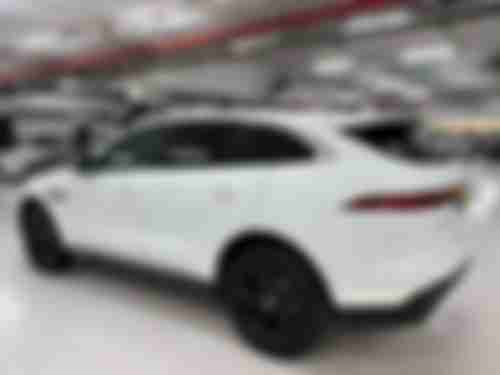 יגואר F-PACE שמאל-7